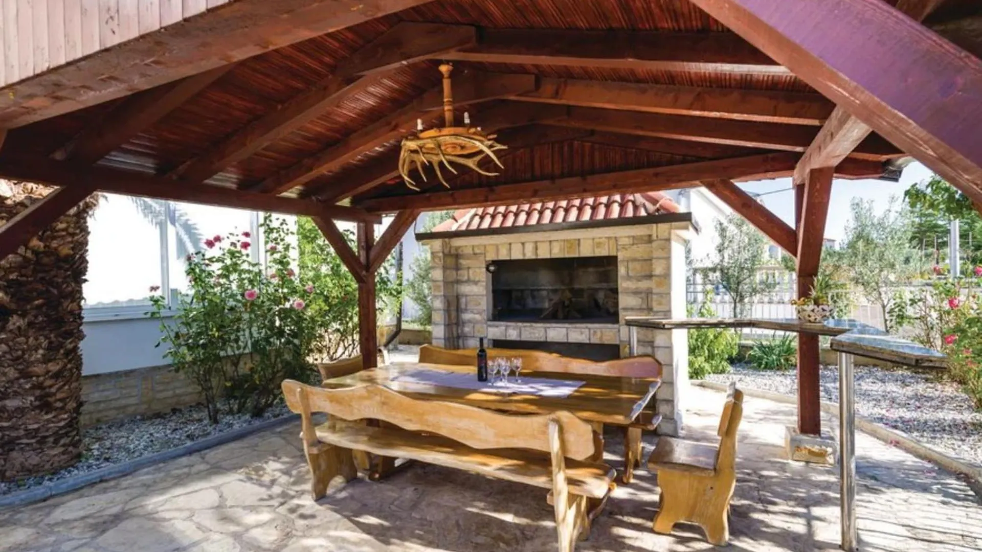 Holiday Home Villa Ksenija - Six Bedroom Holiday Home With Pool Debeljak