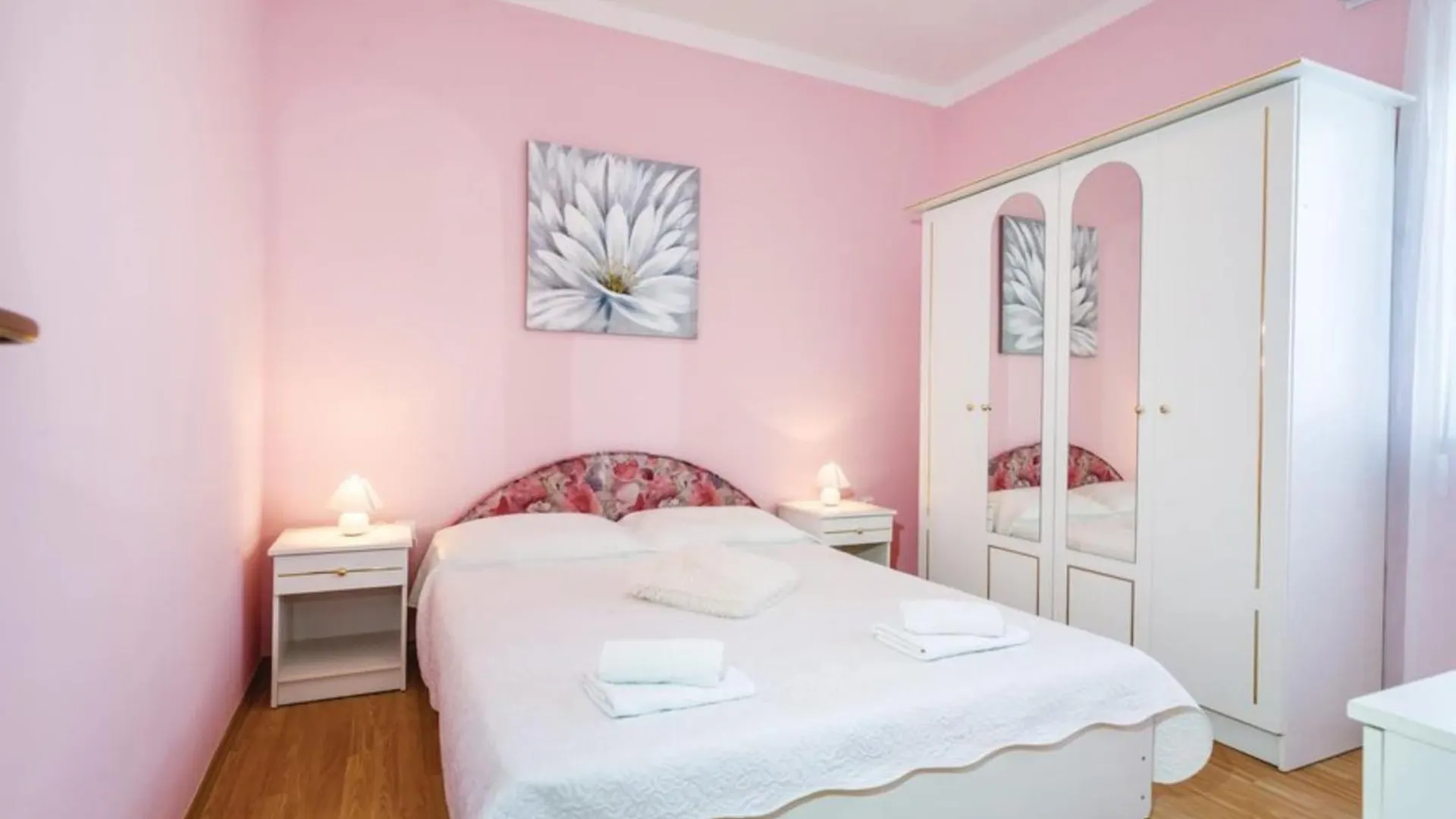 Holiday Home Villa Ksenija - Six Bedroom Holiday Home With Pool Debeljak